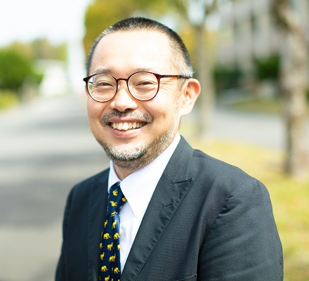 産学官連携部門長 小川　領一